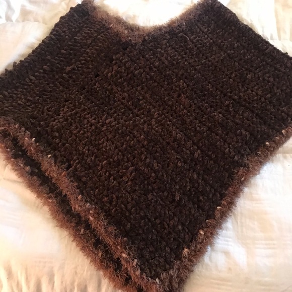 Handmade Shaw - Picture 2 of 5